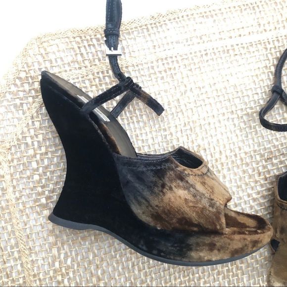Prada Velvet Wedge Sandals - Picture 3 of 15
